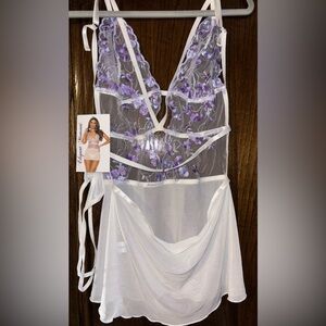 Elegant Moments NWT Embroidered Mesh Babydoll Set w Matching G-String Lingerie L